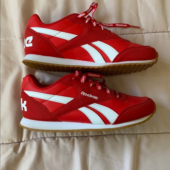 Shoes - Picture 3 of 9